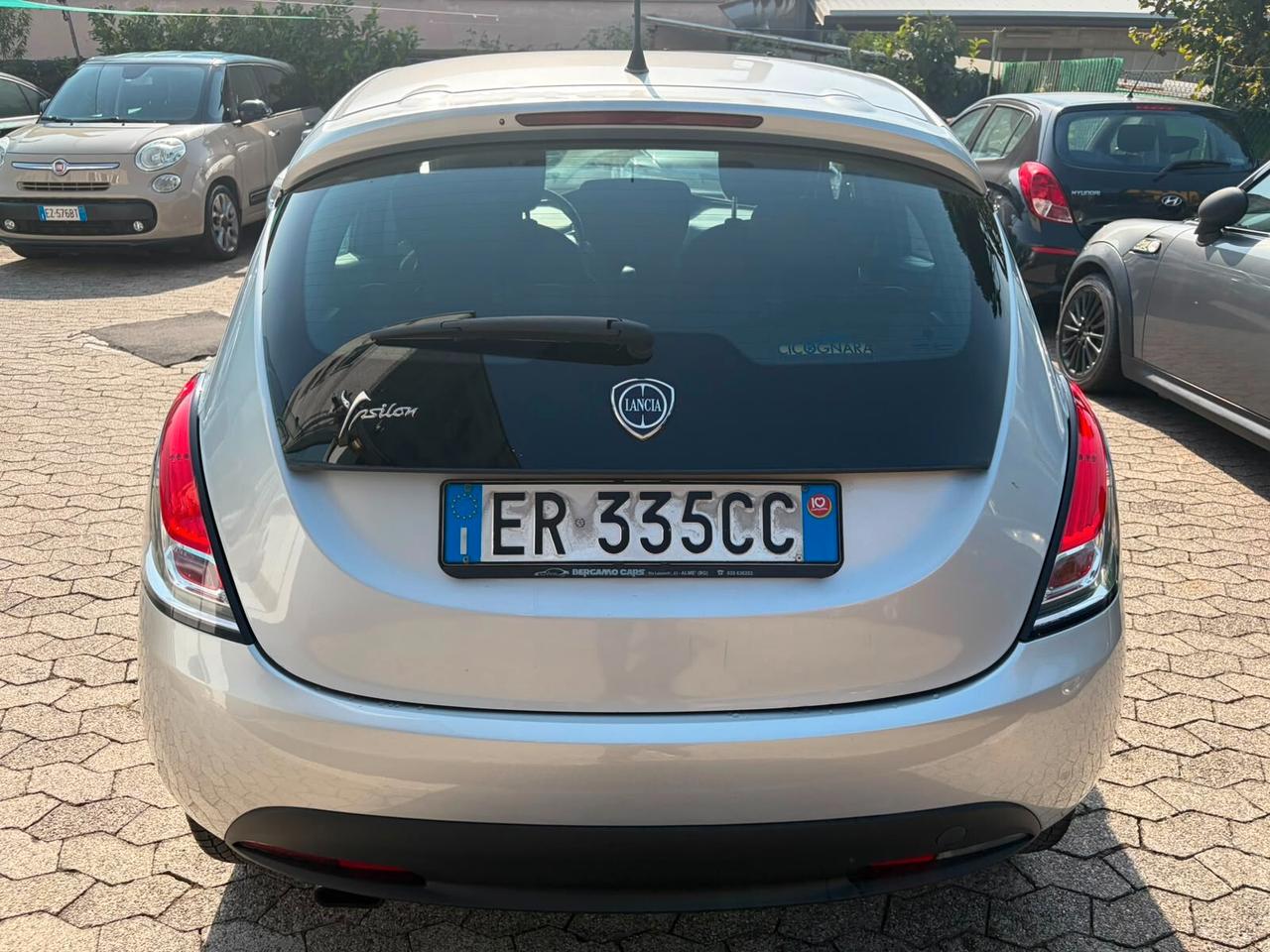 Lancia Ypsilon 1.2 69 CV 5 porte S&S Gold*EURO5*NEOPATENTATI