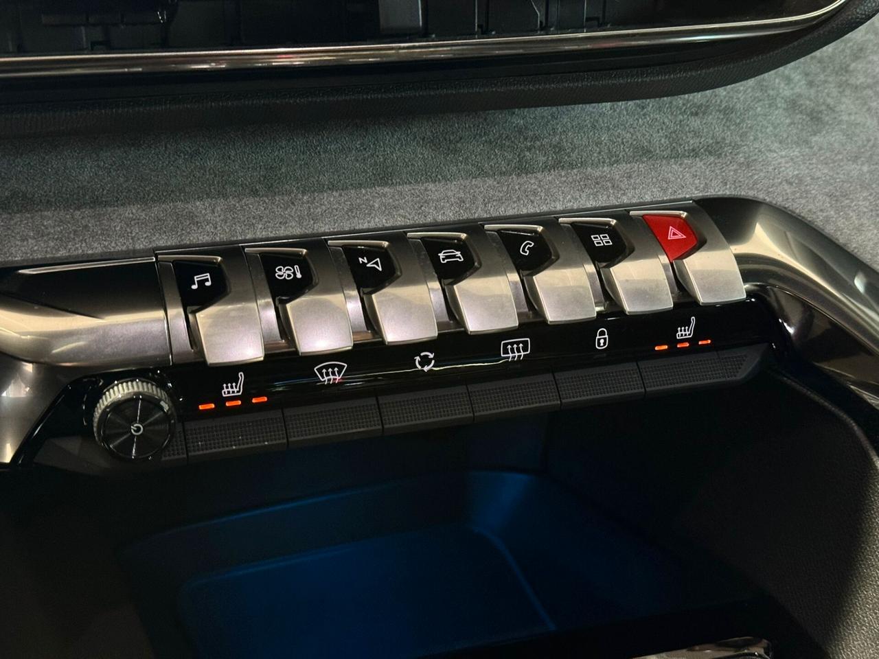 Peugeot 3008 BlueHDi 130 S&S EAT8 GT + Night Pack