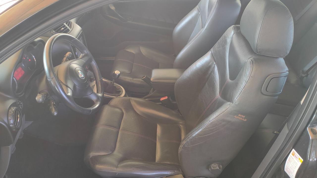 Alfa Romeo 147 2.0i 16V Twin Spark 150 CV 3p. Distinctive MANUALE