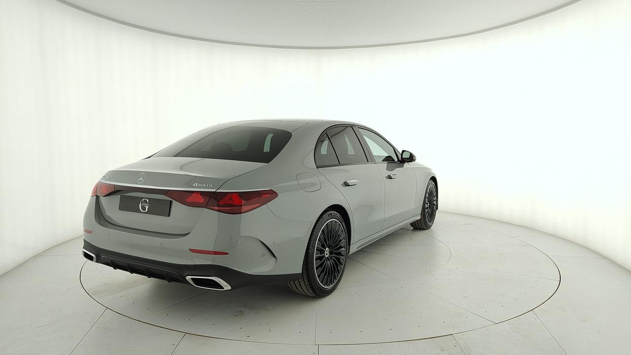 Mercedes-Benz E 220 d 4MATIC