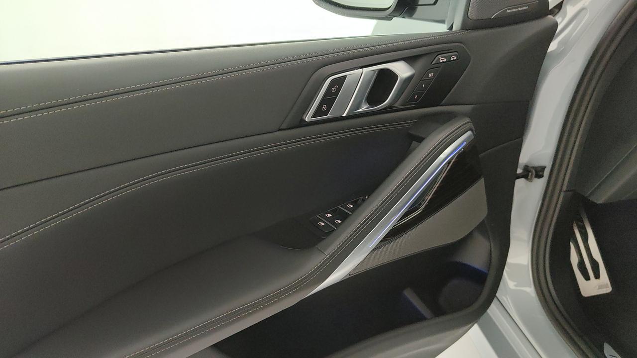 BMW X6 G06 LCI 2023 - X6 xdrive40i MSport auto