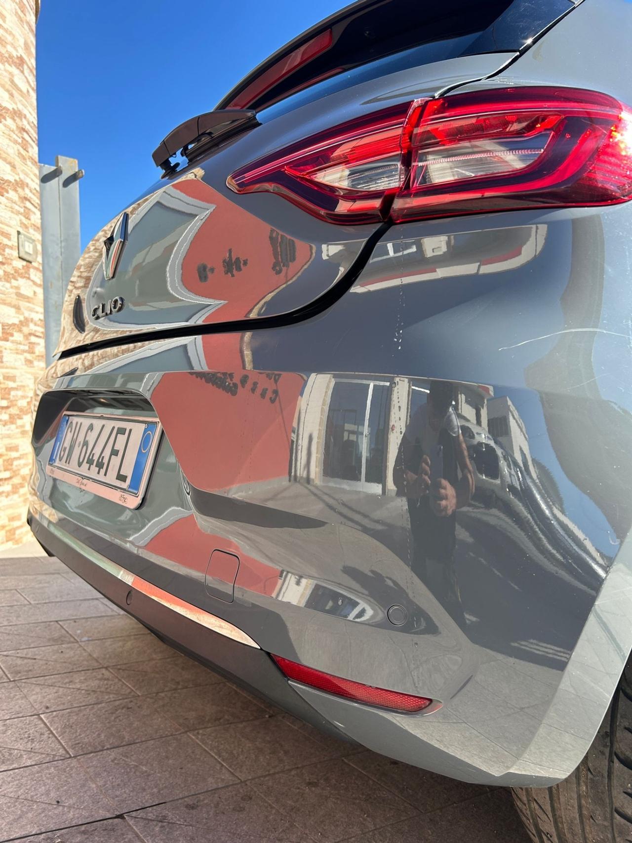 Renault Clio TCe 100 CV GPL Zen-2021 LED/17"/NAVI