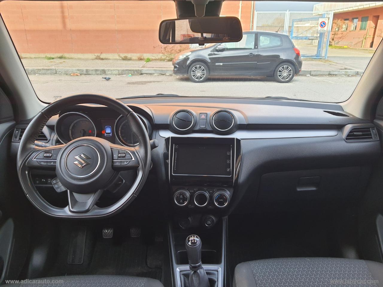 SUZUKI Swift 1.2 Hybrid Top