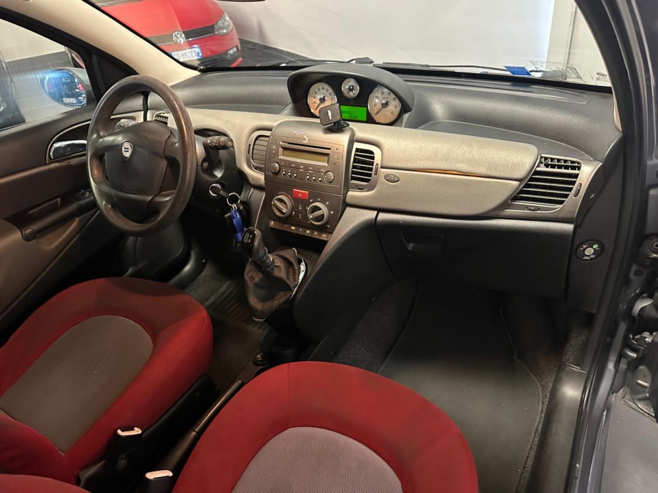 LANCIA YPSILON 1.2 NEOPATENTATI 60CV
