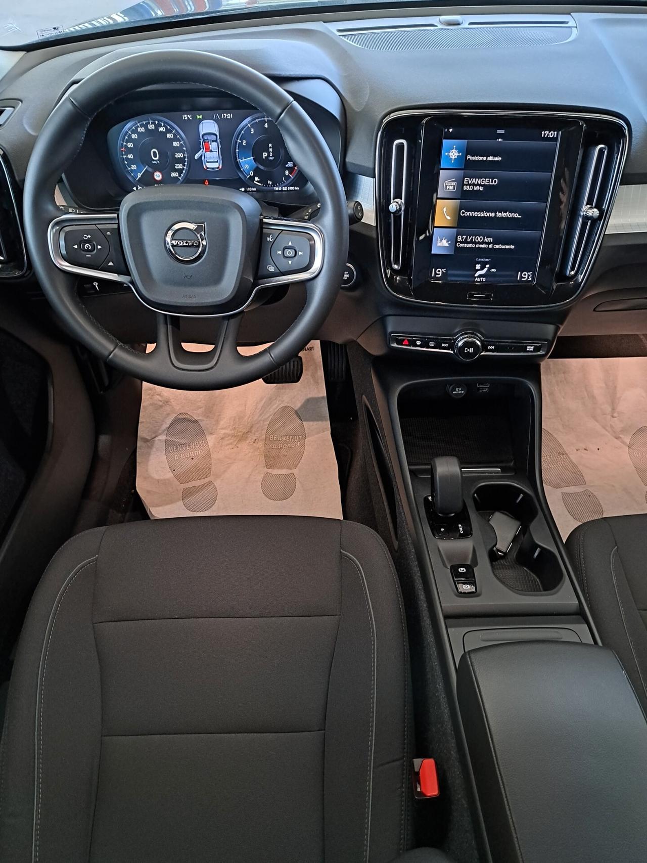 Volvo XC40 T3 Momentum Pro AUTOM.