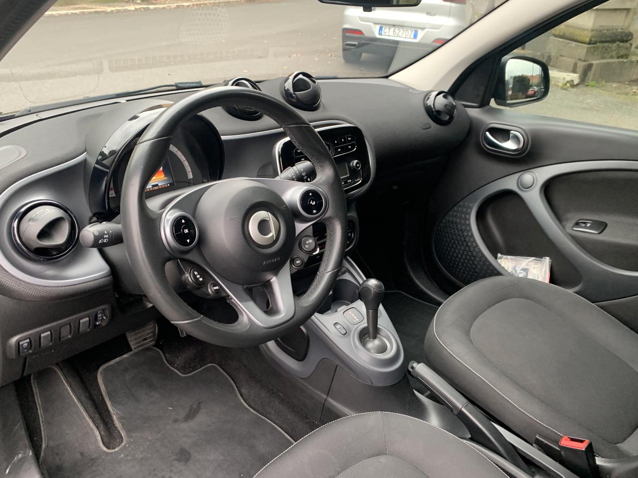 Smart ForFour 70 1.0 AUTOMATICA 12-2019 KM60100