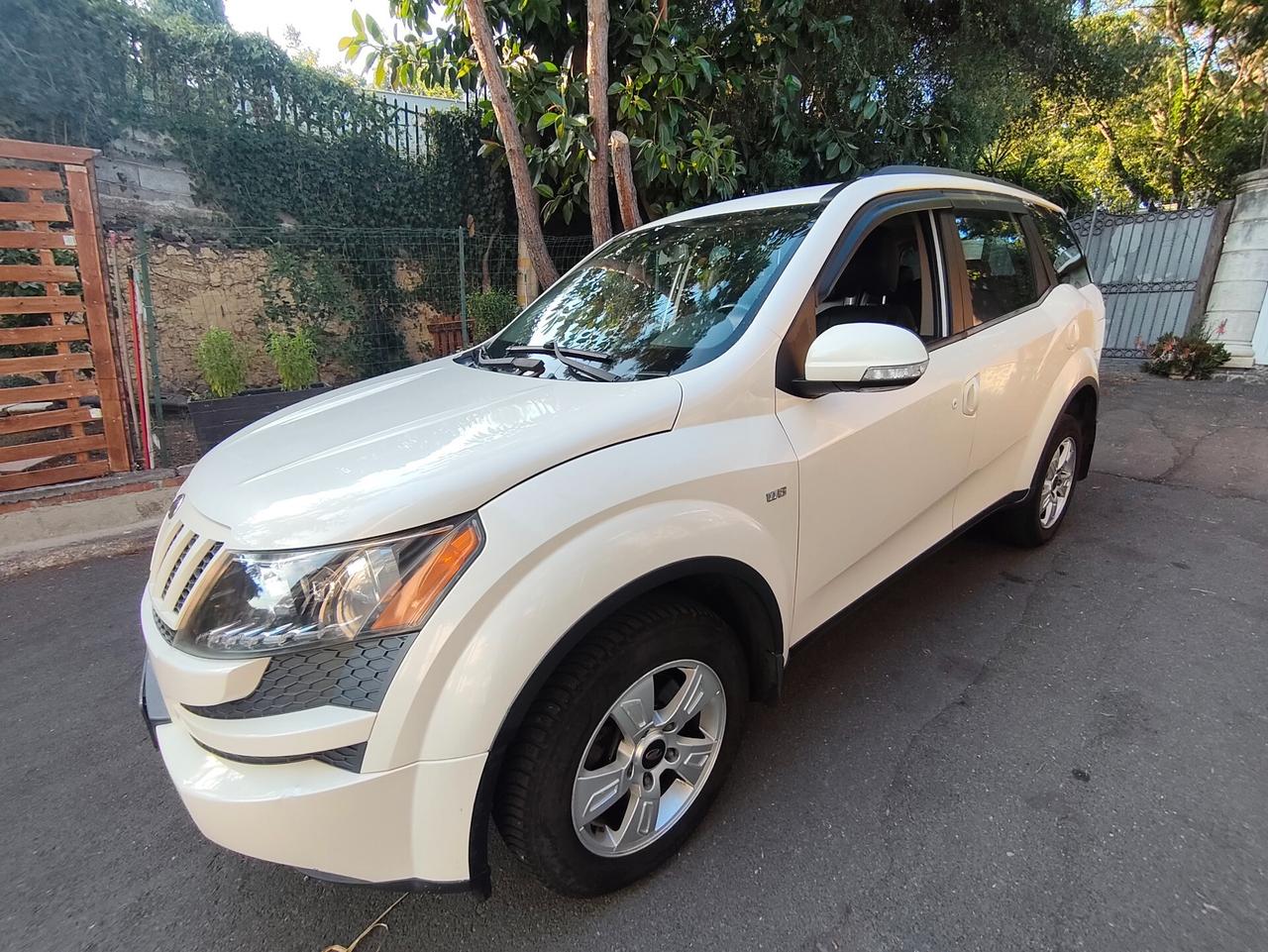 Mahindra XUV500 7 posti 2014