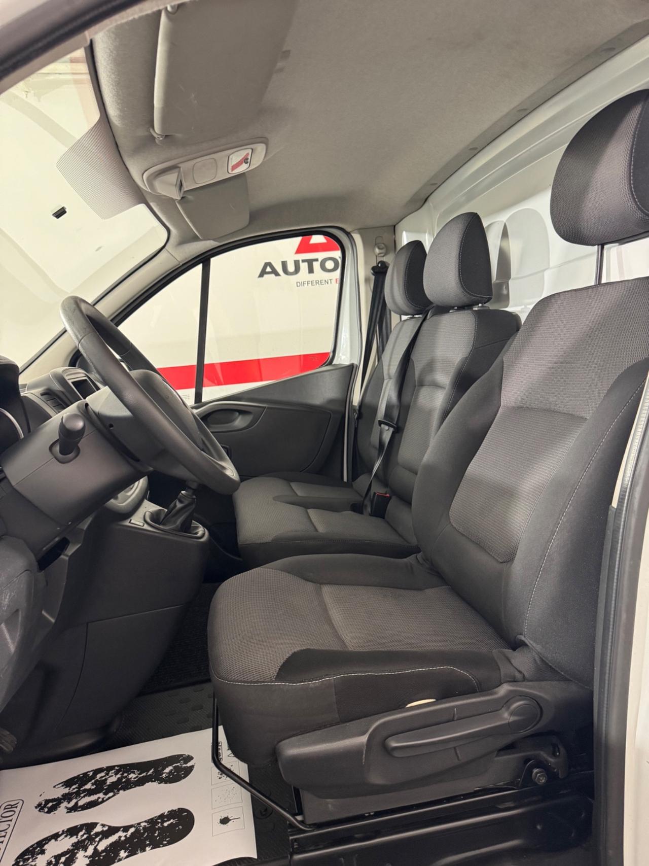 Renault Trafic T29 2.0 dCi 120CV PL-TN Furgone Ice Plus