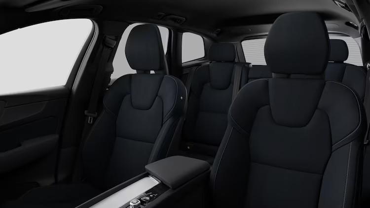 VOLVO XC60 PLUS DARK B5 AWD AUTO PREZZO PROMO FINO AL 31/12/2025