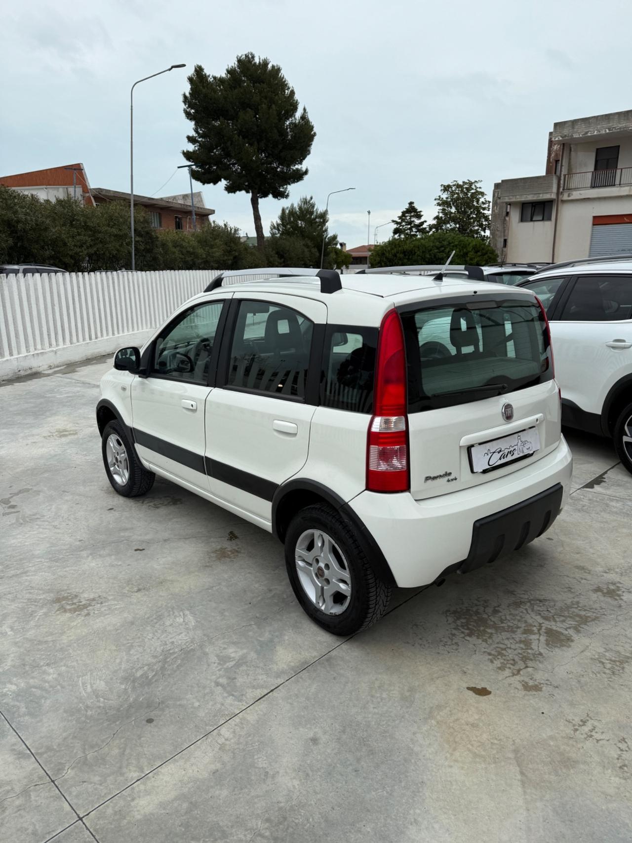 Fiat Panda 1.3 MJT 16V DPF 4x4 Climbing
