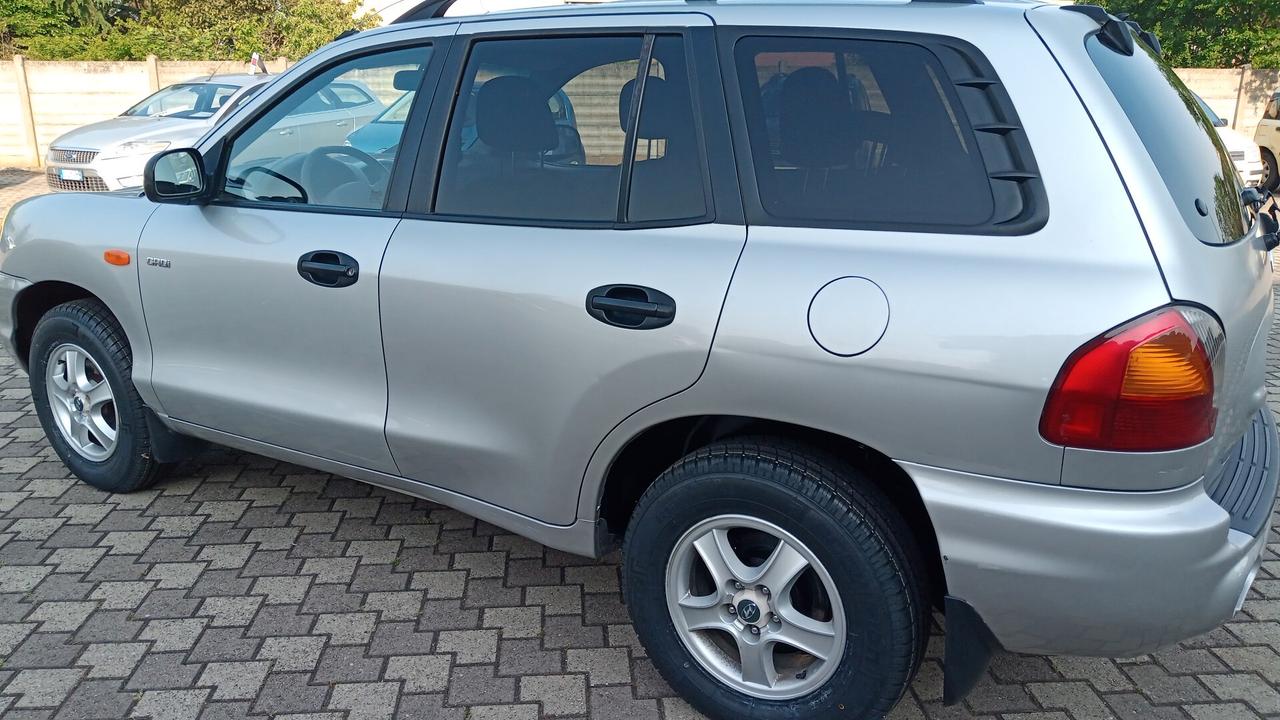 Hyundai Santa Fe 2.0 CRDi TD 4WD GL Plus