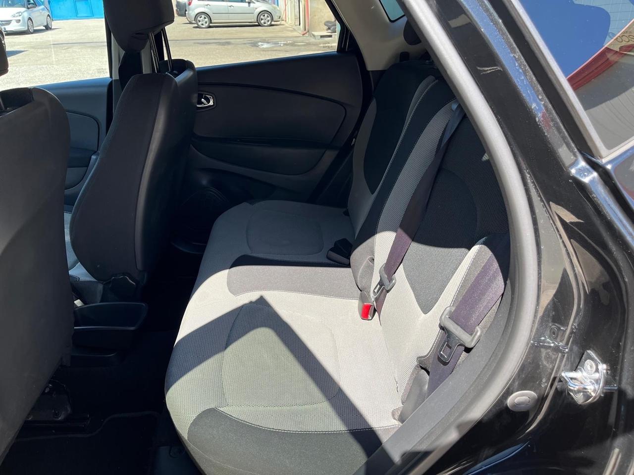 Renault captur 1.5 dci- full-12/2013