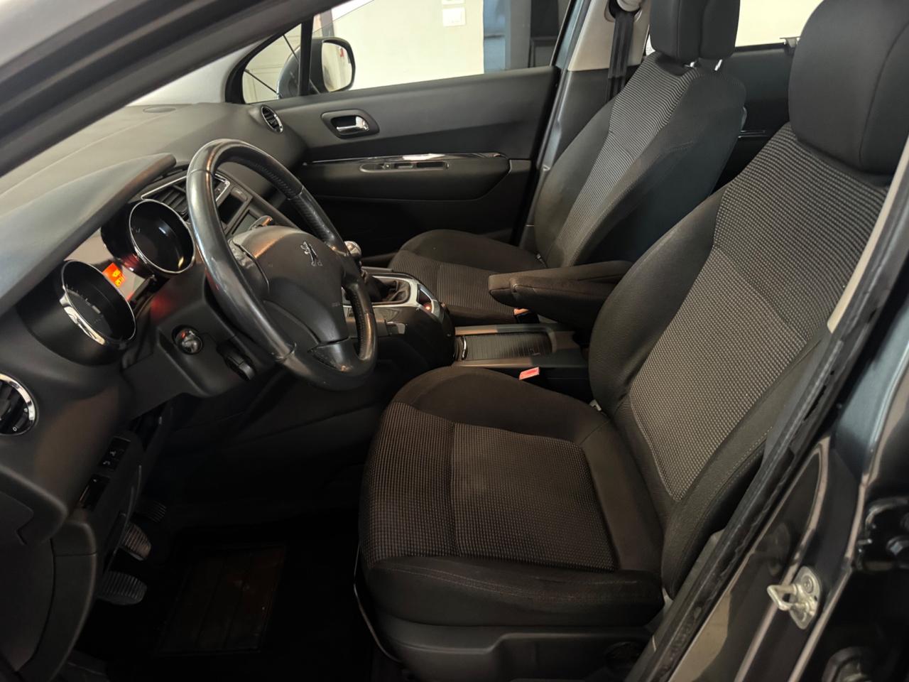 Peugeot 5008 1.6 THP 156CV Tecno