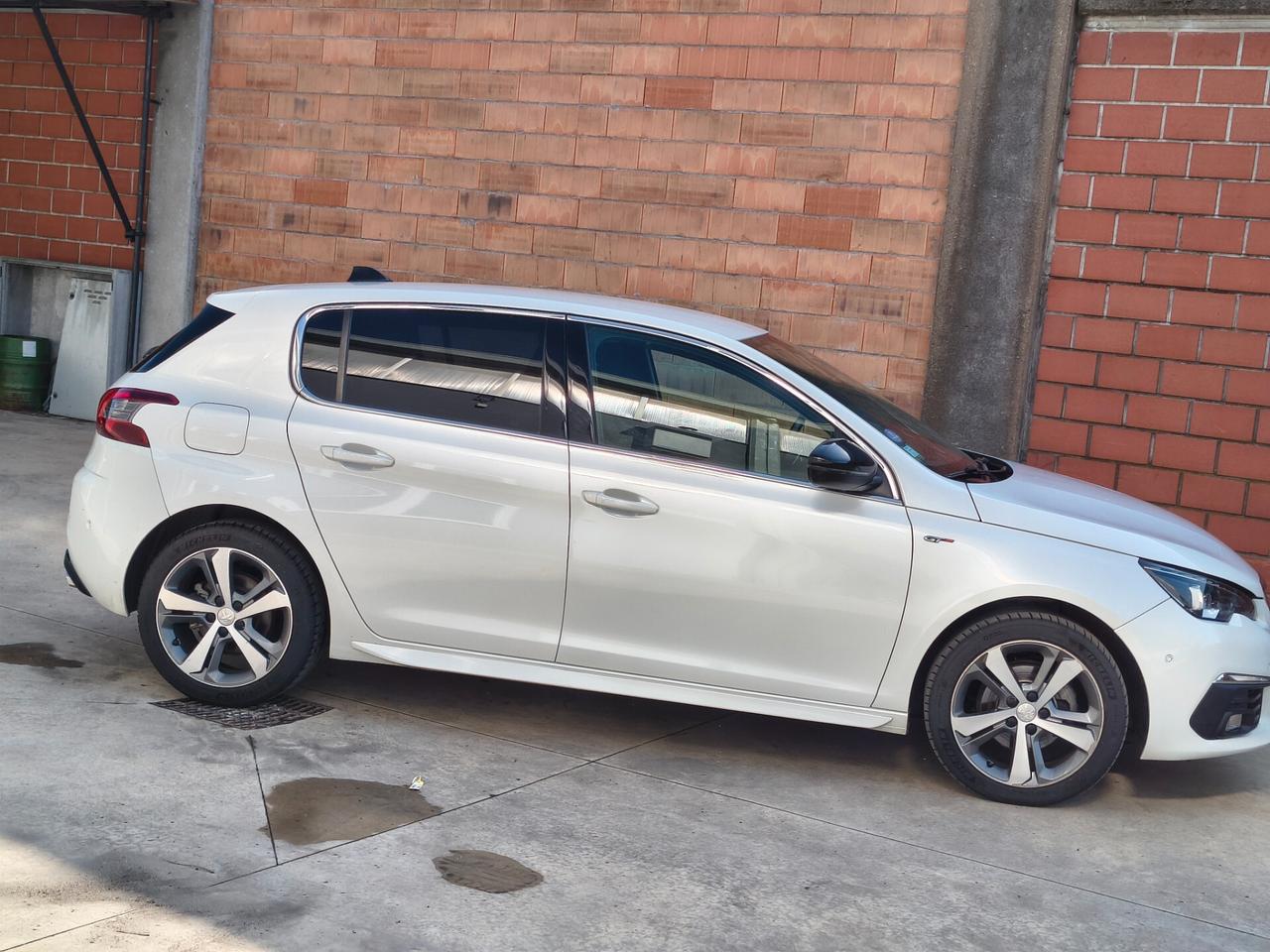 Peugeot 308 PureTech Turbo 130 S&S SW GT Line