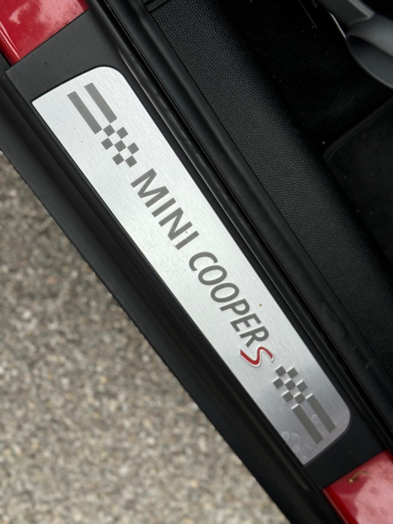 Mini Countryman 2.0 Cooper SD ALL4 - Book Service