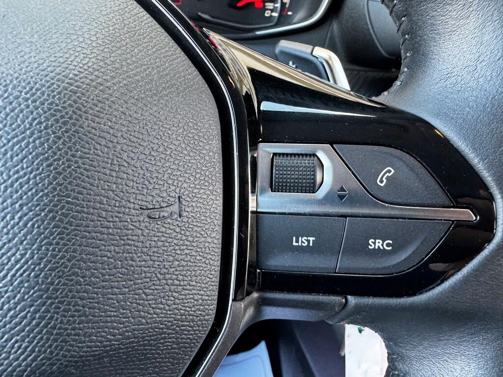 Peugeot 2008 1.2 Benzina Active Pack S&s 130cv Eat8