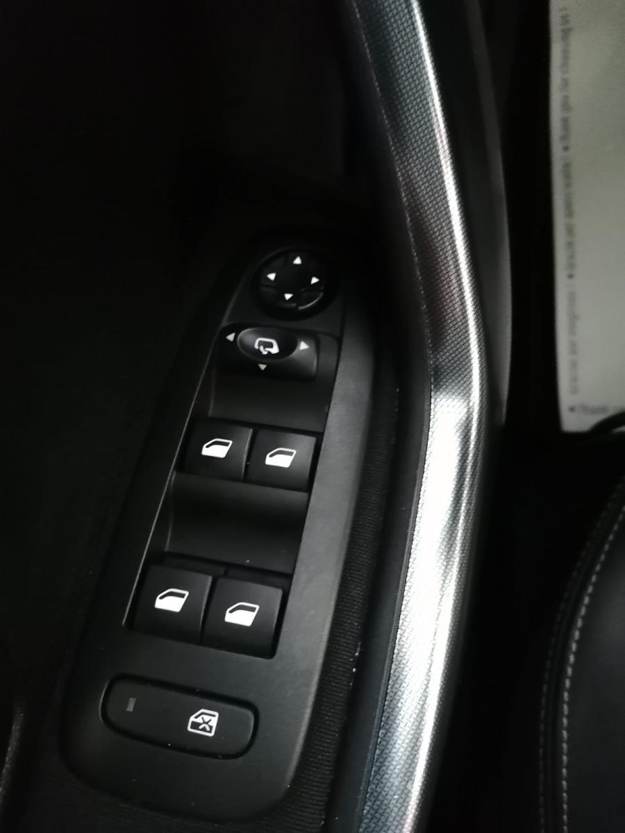 PEUGEOT - 2008 - BlueHDi 120 S&S Allure