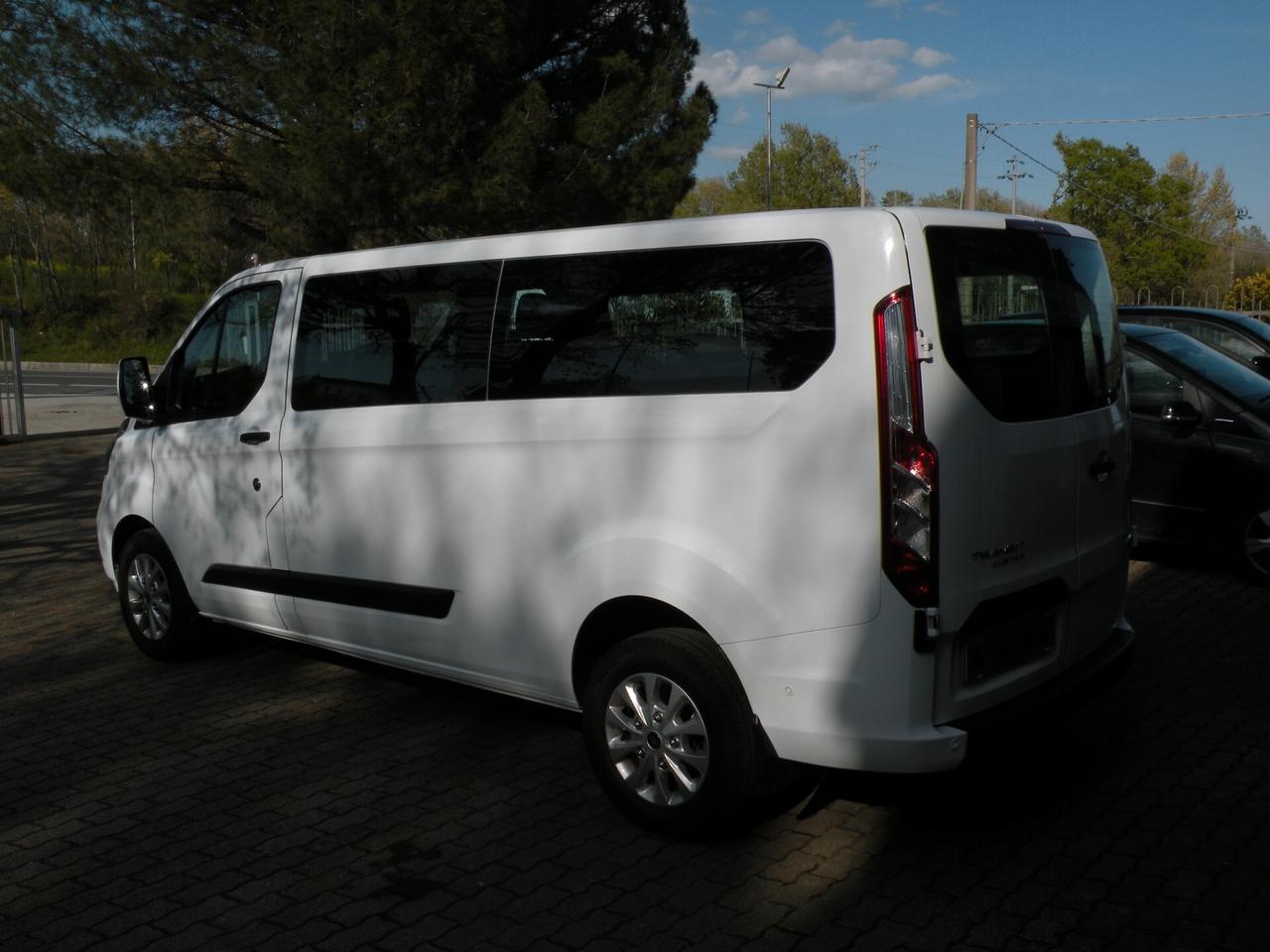 FORD TRANSIT CUSTOM 9 POSTI - NOLEGGIO