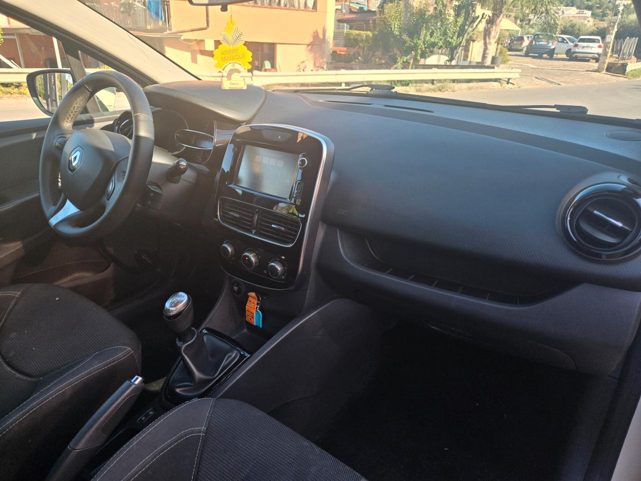 Renault Clio dCi 8V 90CV EDC Start&Stop 5 porte Energy Intens