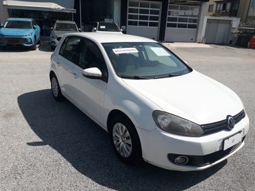 Volkswagen Golf 1.4b 5 porte compreso passaggio