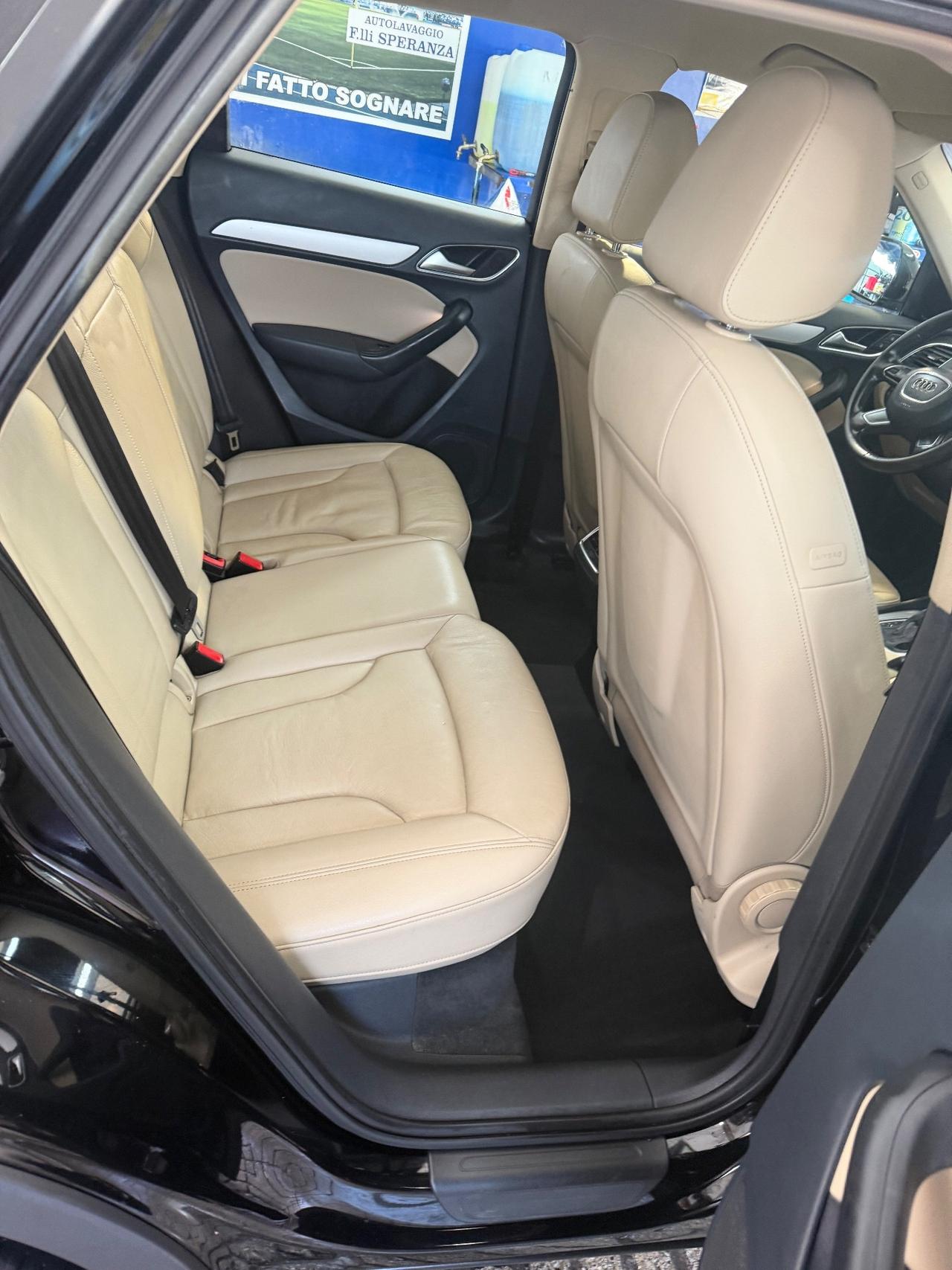 Audi Q3 2.0 TDI 120 CV S tronic Business