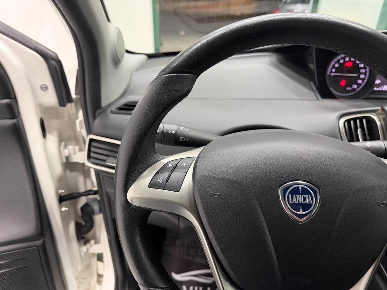 Lancia Ypsilon 1.2 69 CV 5 porte GPL Ecochic Gold