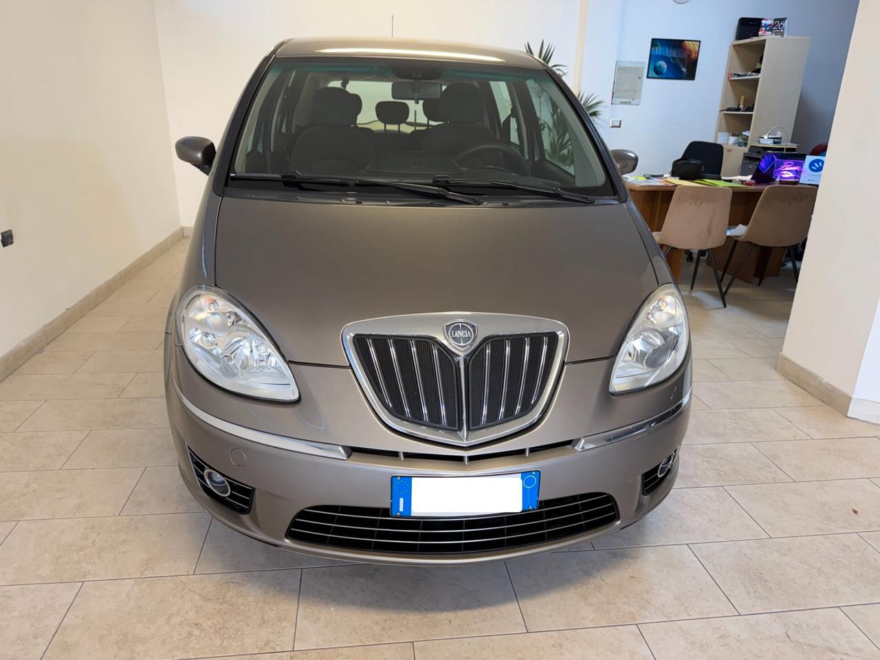 Lancia MUSA 1.4 8V GPL Ecochic Platino Full DISTRIBUZ TAGLIANDATA NEOPATENTATI