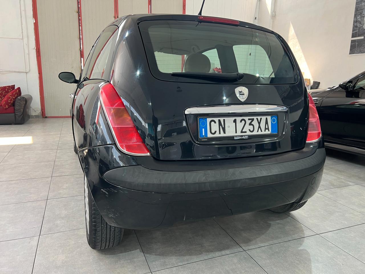 Lancia Ypsilon 1.2 80 CV - PLATINO - 2005