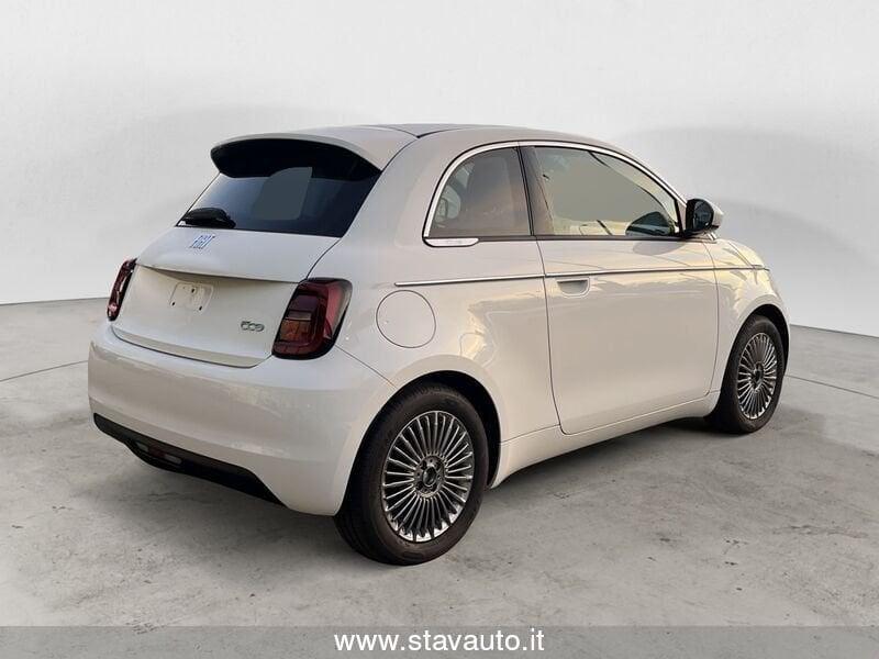 FIAT 500 Nuova Hatchback My23 La Nu