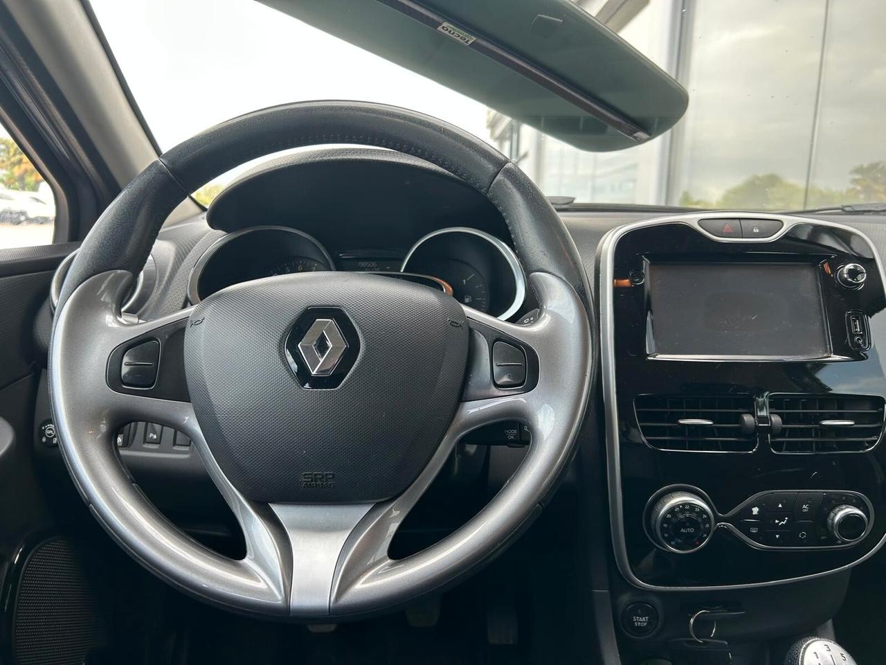 Renault Clio COSTUME NATIONAL 1.2 GPL 5 porte