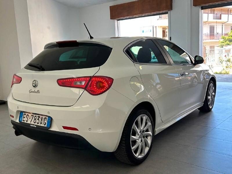 Alfa Romeo Giulietta 1.6 JTDm-2 105 CV Exclusive