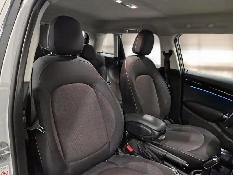 MINI COOPER CLASSIC AUTO 5 PORTE BERLINA