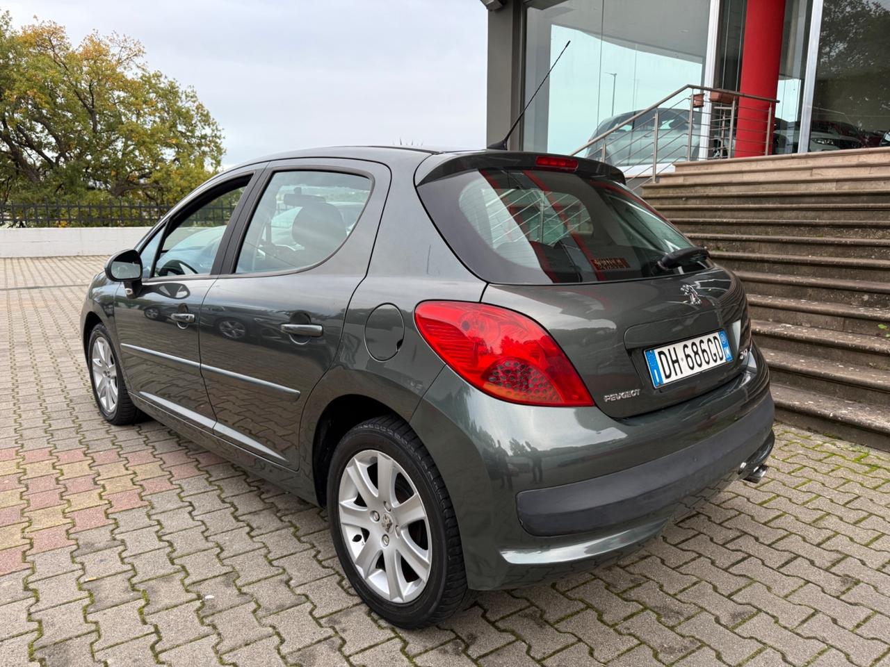 Peugeot 207 1.6 HDi 90CV 5p. XS