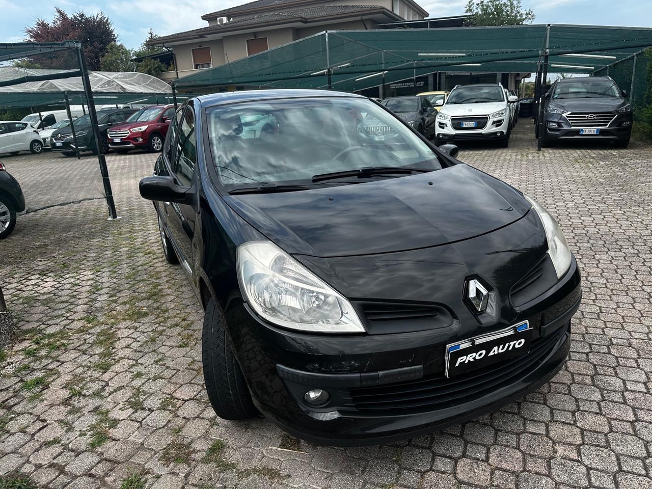 Renault Clio 1.2 16V 5 porte Dynamique