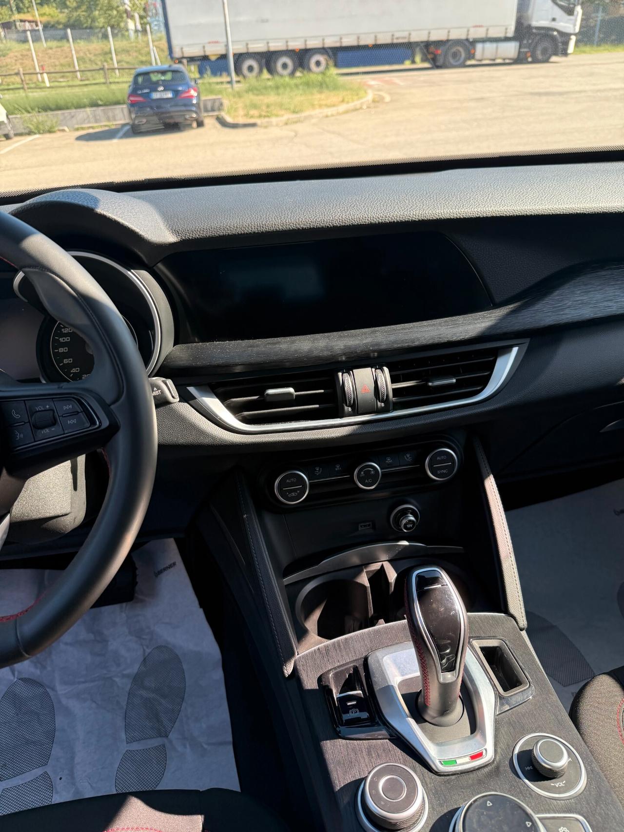 Alfa Romeo Stelvio 2.2 Turbodiesel 190 CV AT8 Q4 Business