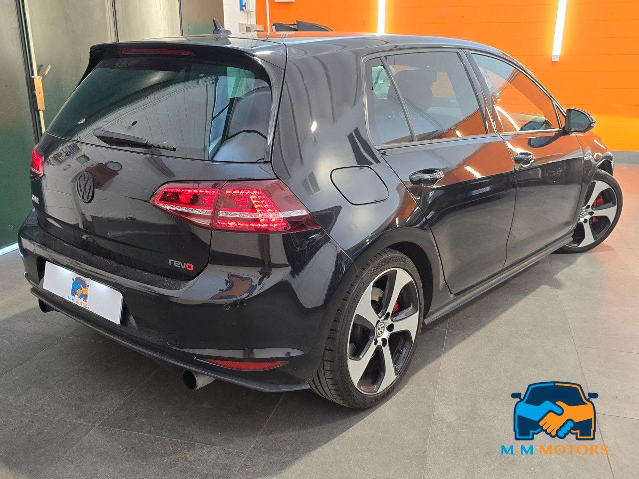 Volkswagen Golf GTI