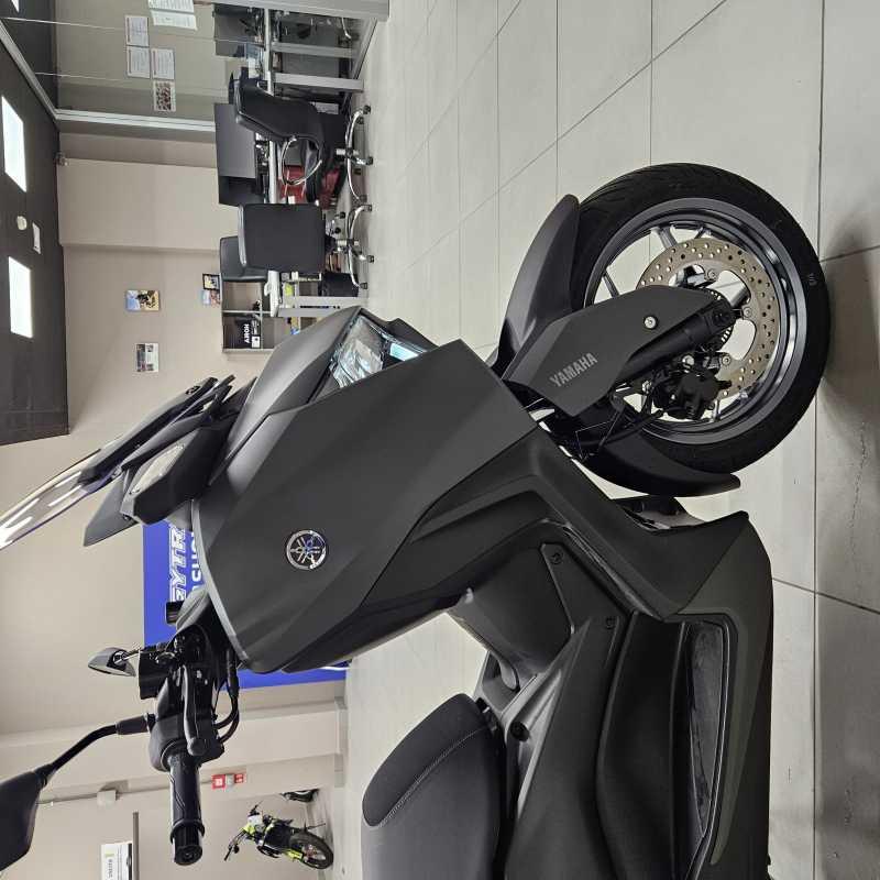 Yamaha X-Max 300 - 2026