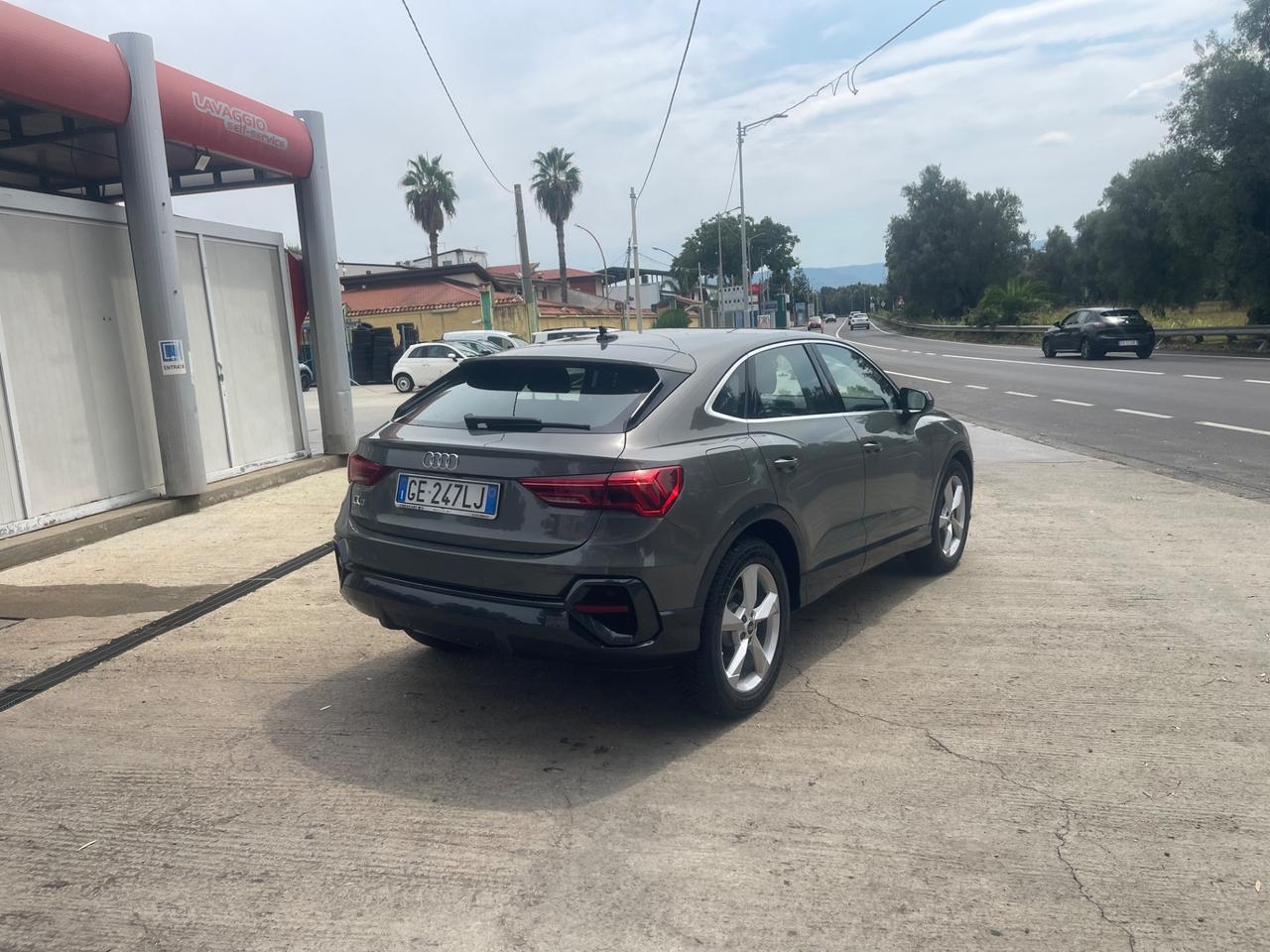 Audi Q3 35 TDI quattro S tronic Business Advanced