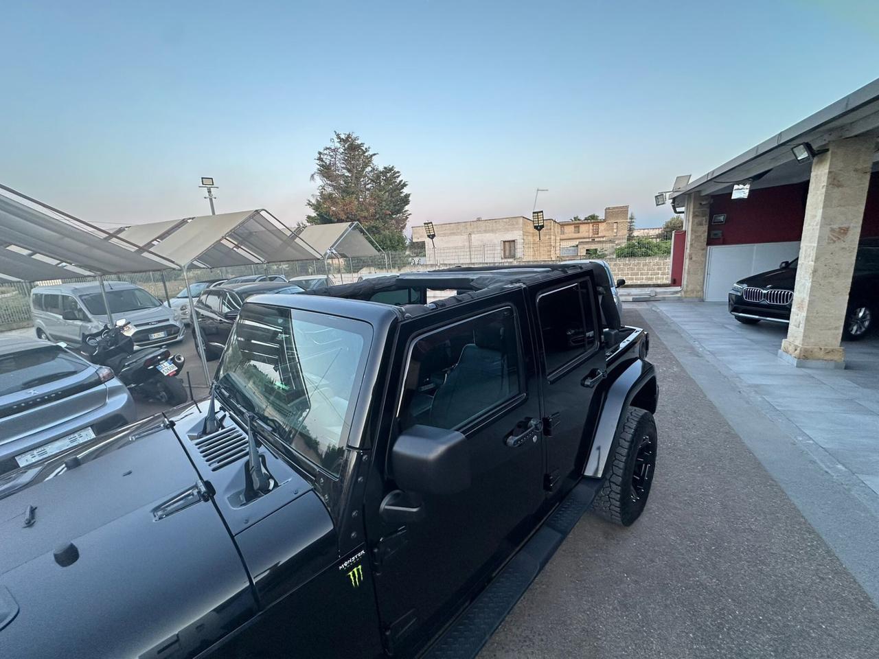 Jeep Wrangler Unlimited 2.8 Auto Sahara Hard-Top