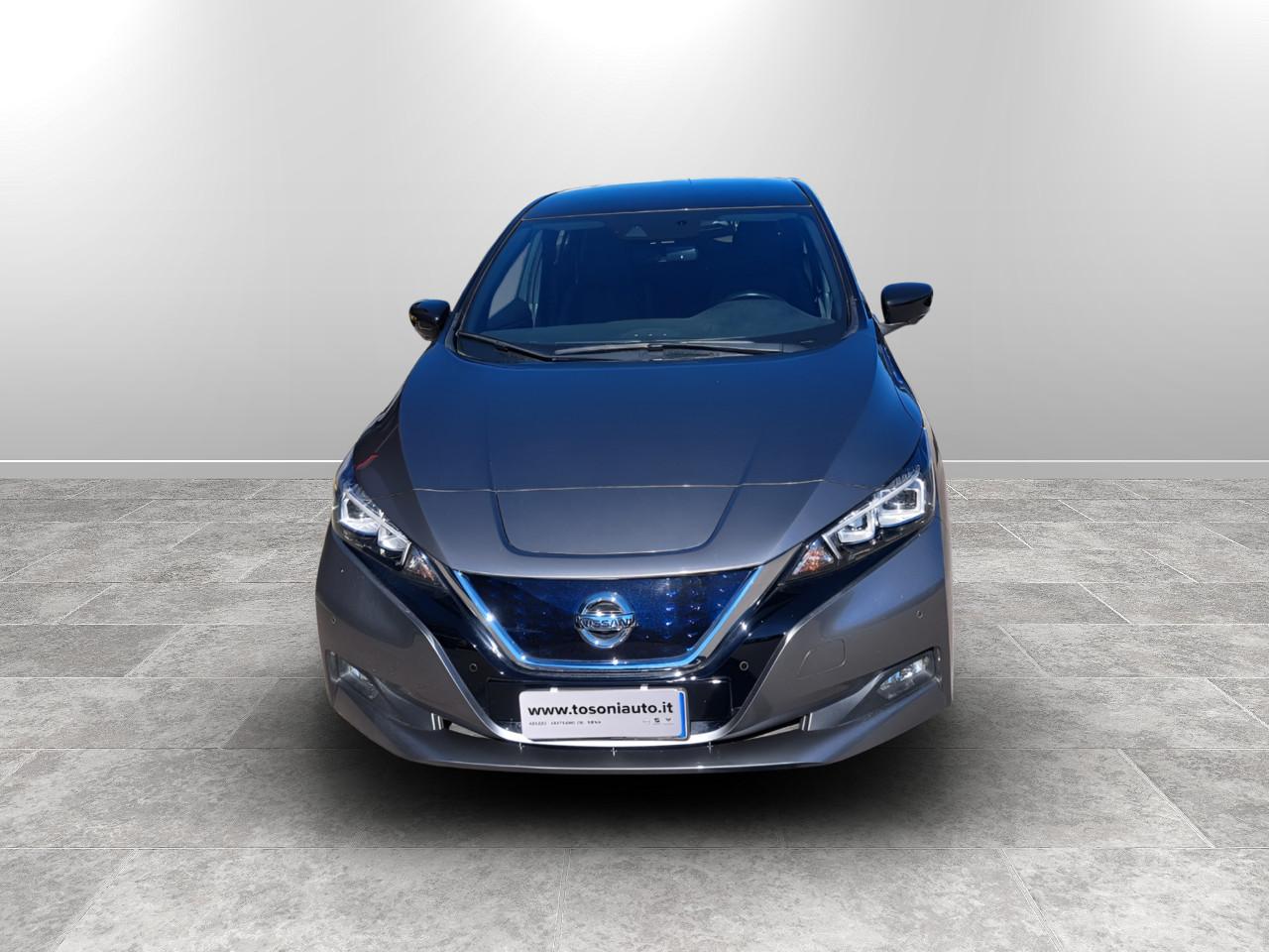 NISSAN LEAF 40KWH TEKNA