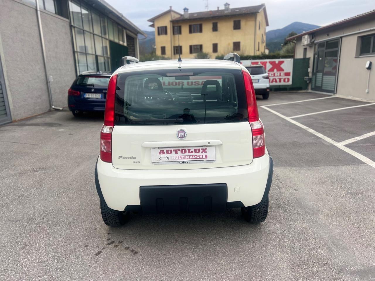 Fiat Panda 1.3 MJT 16V DPF 4x4 Climbing