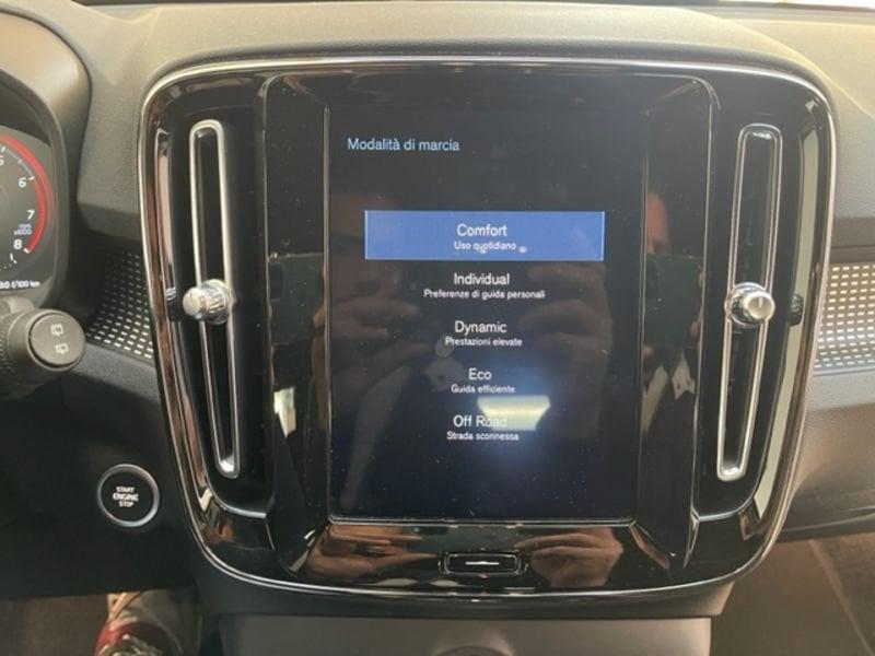 Volvo XC40 T3 Geartronic R-design