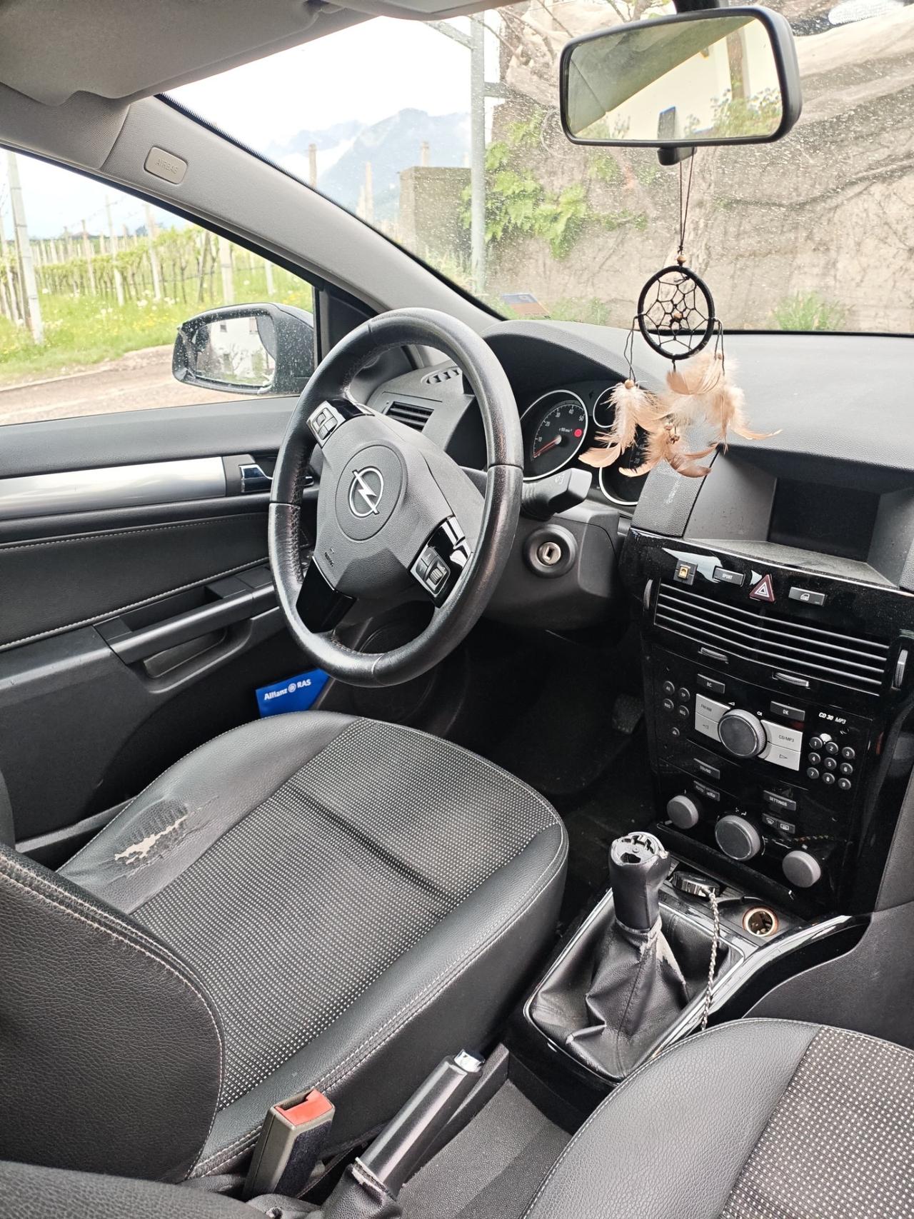 Opel Astra GTC 1.6 16V VVT 3 porte Cosmo