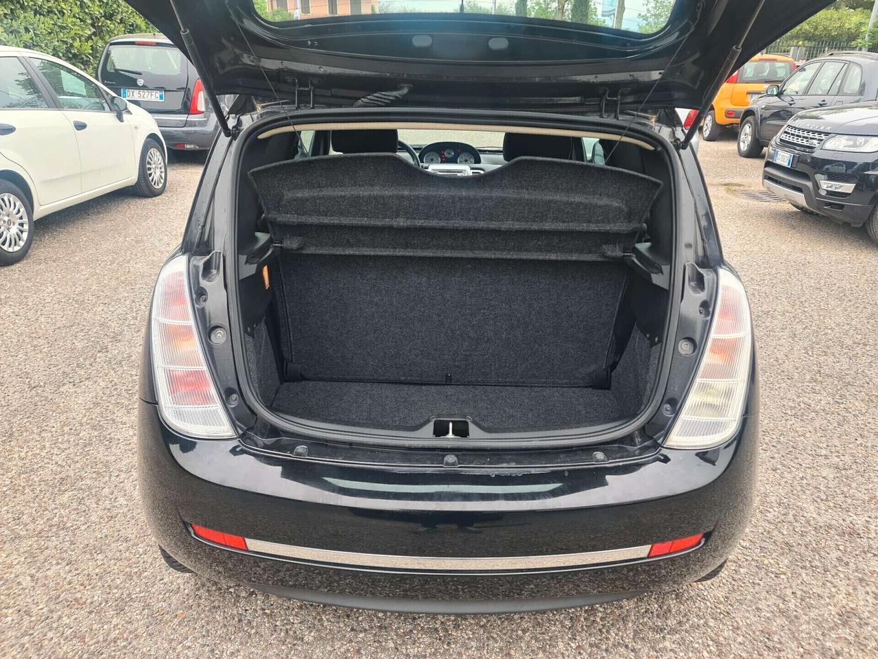 Lancia Ypsilon 1.3 MJT 75 CV Platinum Neopatentati