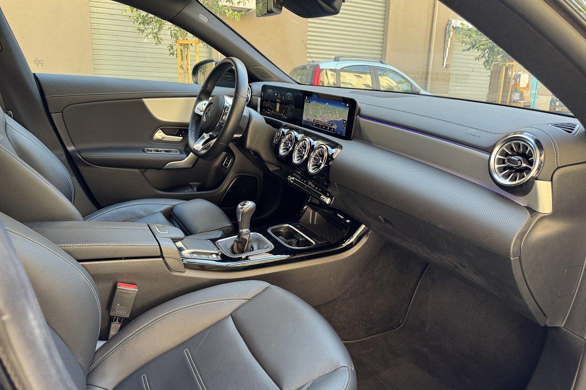 MERCEDES CLA 200 d Premium