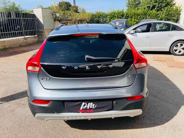 VOLVO V40 Cross Country D2 Business