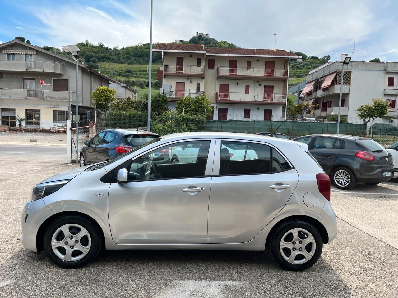 Kia Picanto 1.0 12V 5 porte Cool