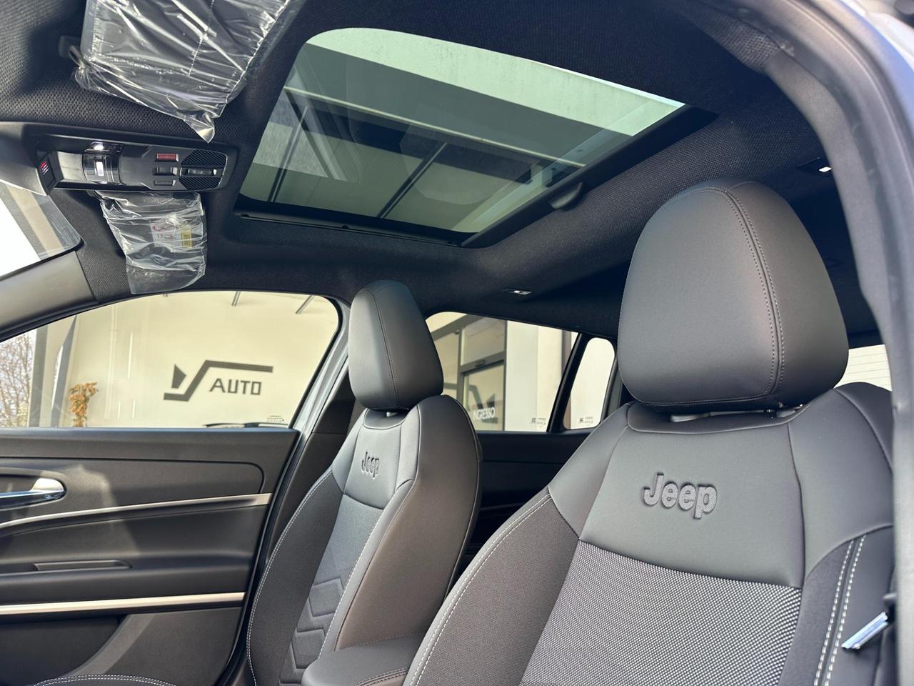 Jeep Avenger 1.2 turbo e-hybrid mhev Summit fwd 110cv edct6