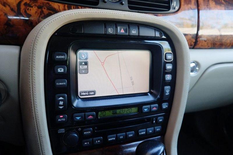 Jaguar XJ 2.7 D V6 cat Executive