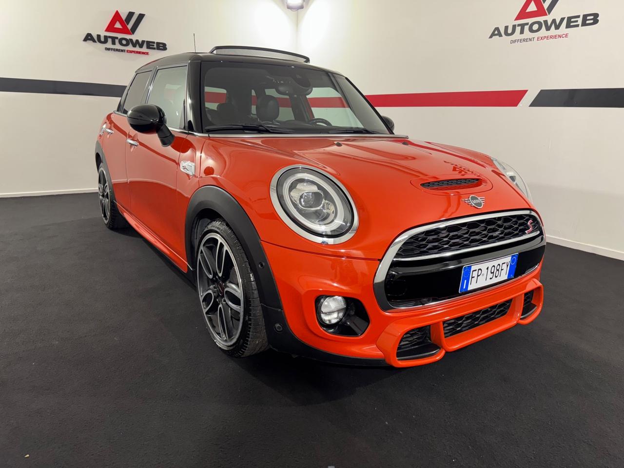 MINI COOPER SD ALLESTIMENTO JOHN COOPER WORKS